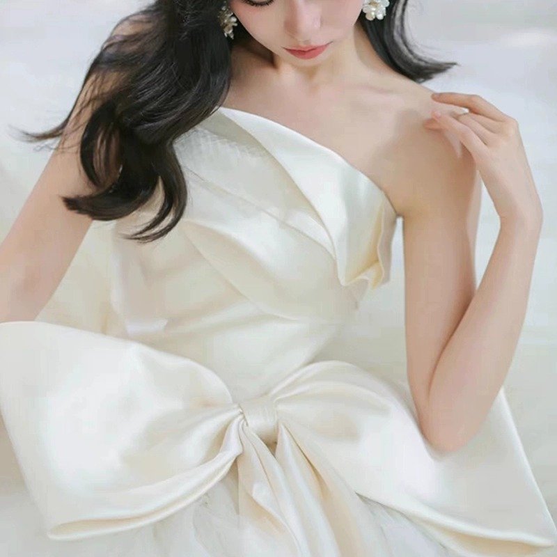 Amelie Mori Bow Bridal Gown - Image 6