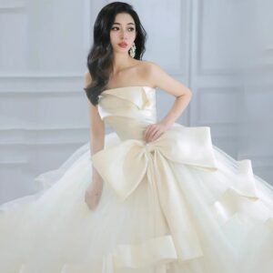 Amelie Mori Bow Bridal Gown