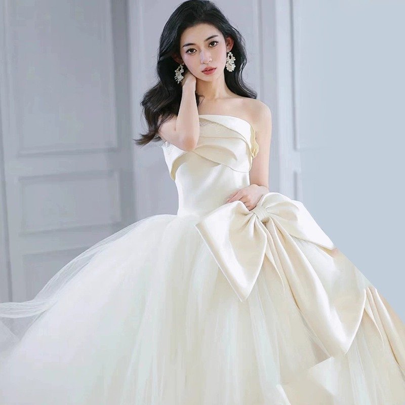 Amelie Mori Bow Bridal Gown - Image 8