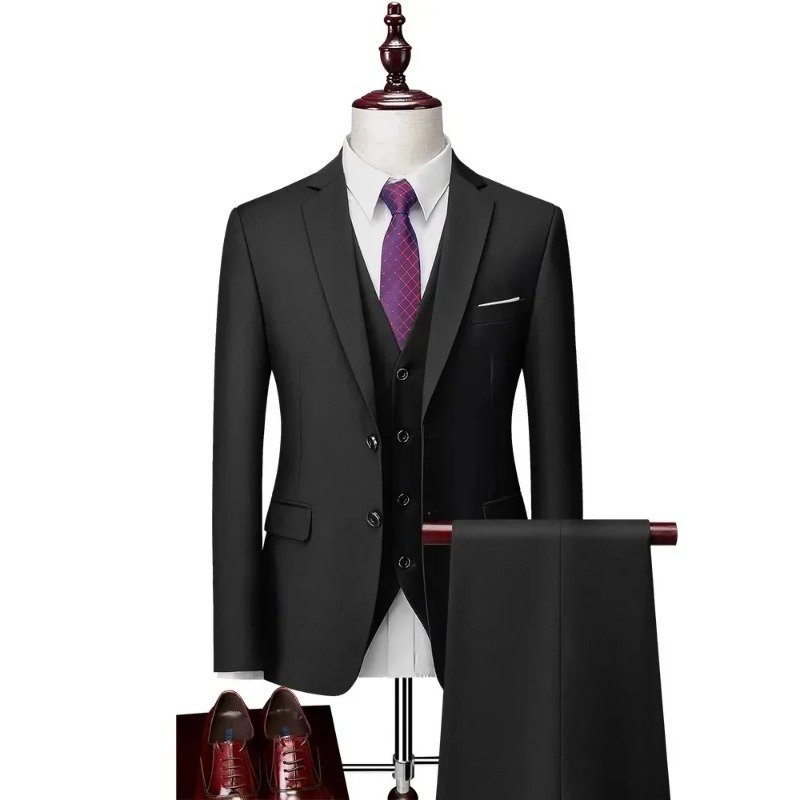 Mens Three-Piece Suit (US Sizing) - Image 2