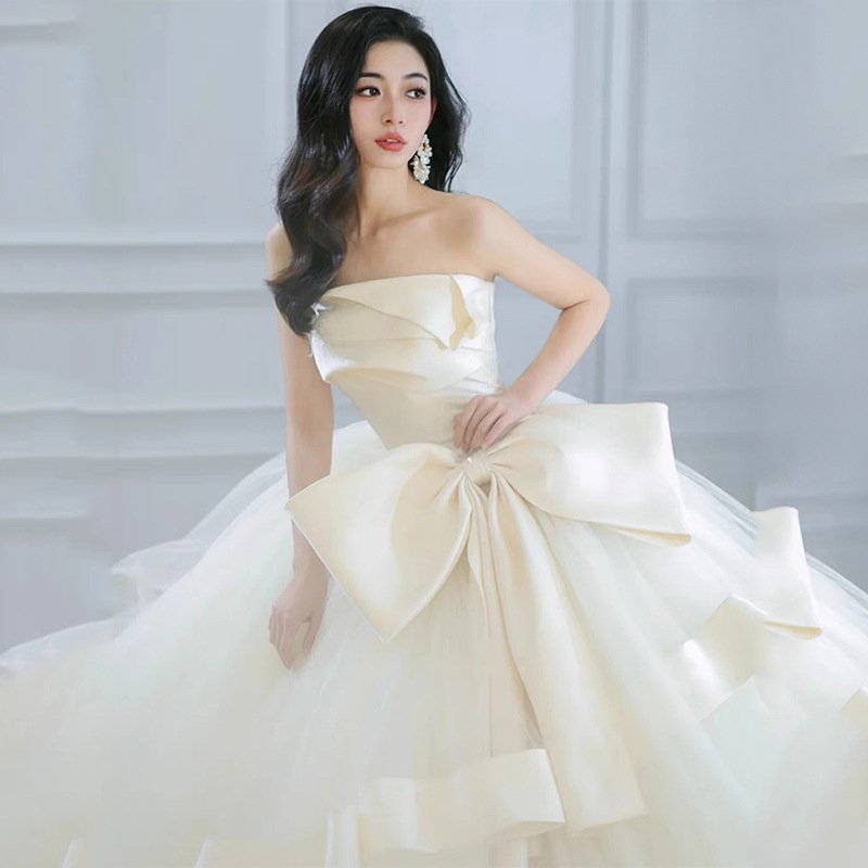 Amelie Mori Bow Bridal Gown - Image 9